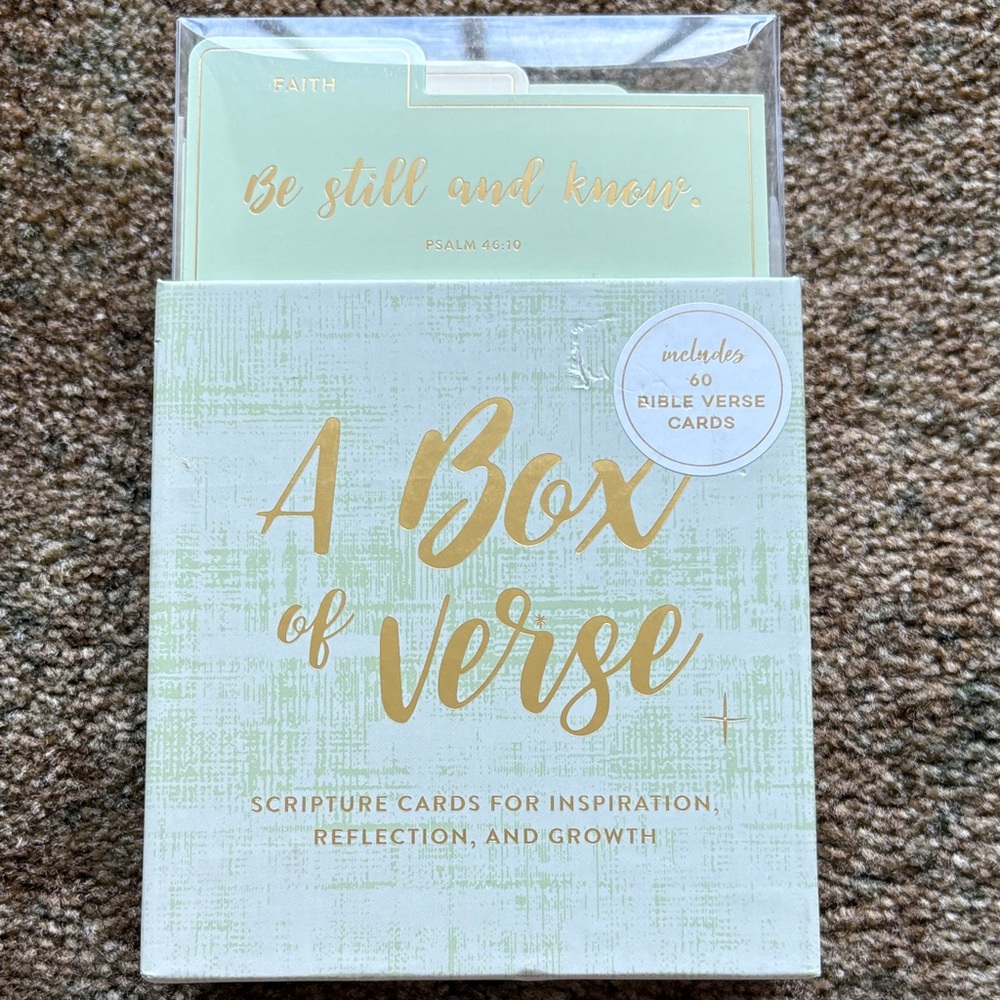 Eccolo A Box of Verse Scripture Cards - Gold and Green